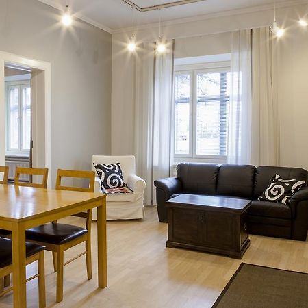 Hotelli Ville Apartment Tampere Oda fotoğraf