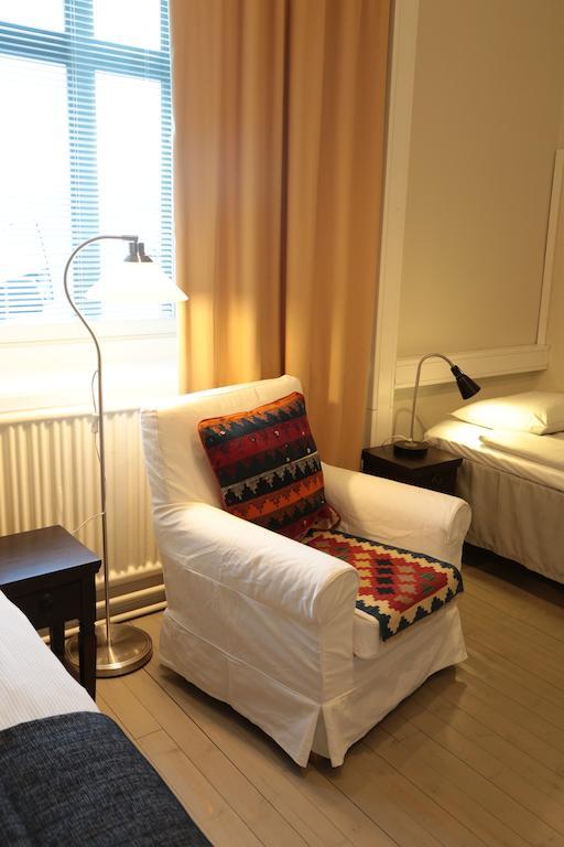 Hotelli Ville Apartment Tampere Oda fotoğraf